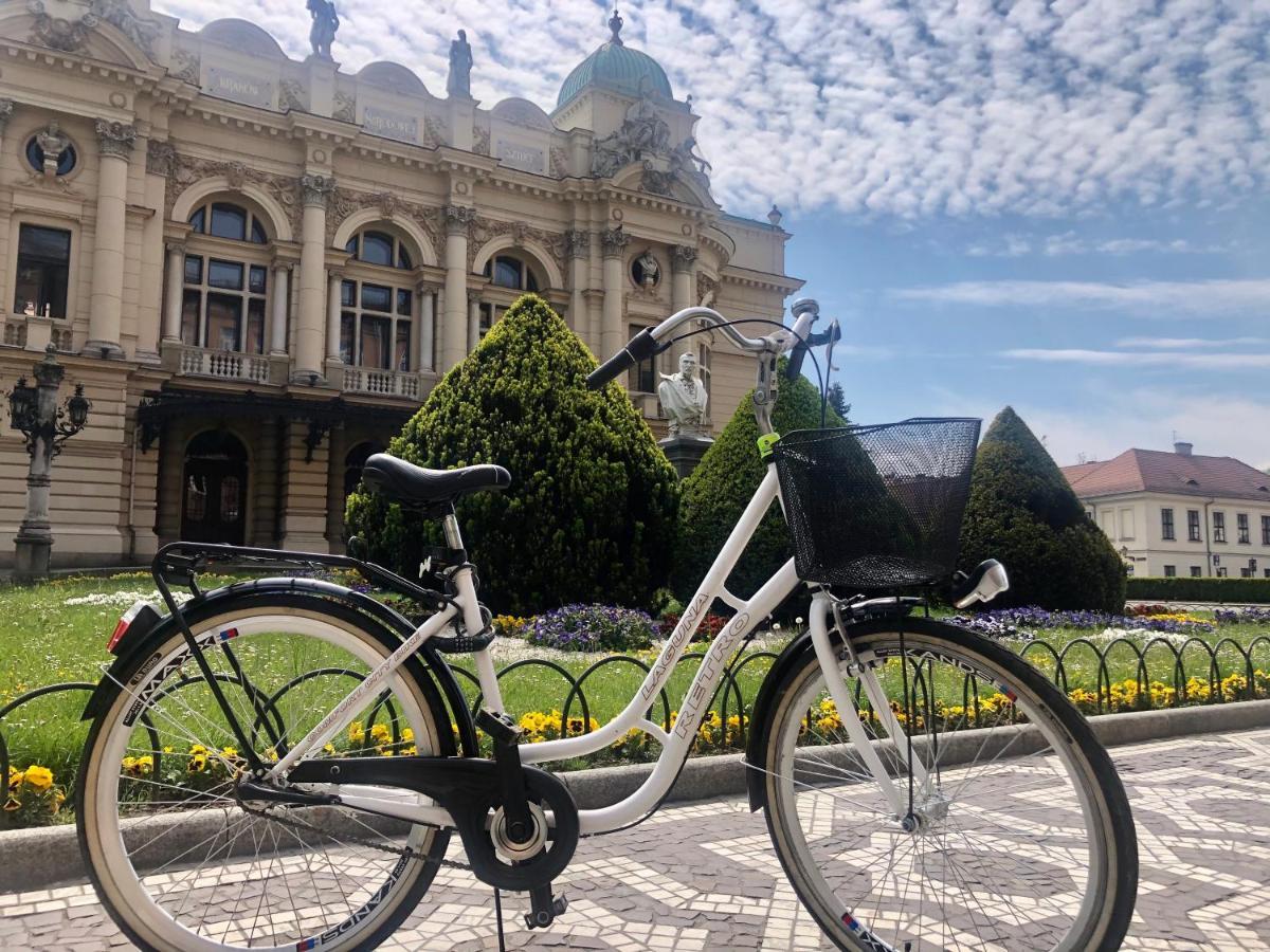 Jacuzzi & Bike Apartment, Краків Екстер'єр фото