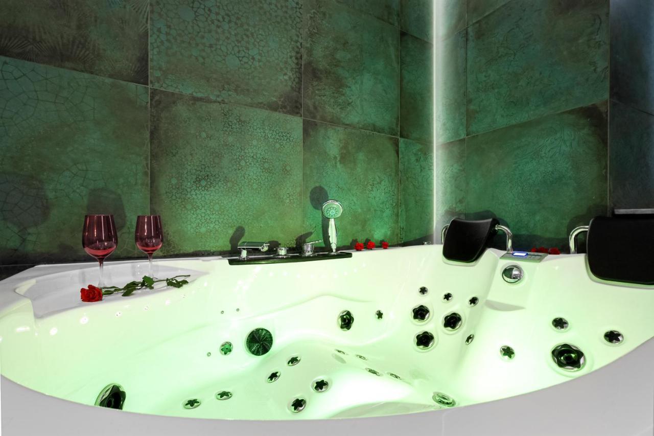 Jacuzzi & Bike Apartment, Краків Екстер'єр фото